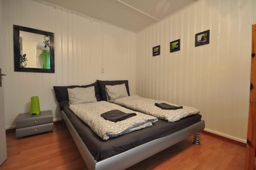 Interlaken Town House Sleeps 12 Guests Central Chambre photo